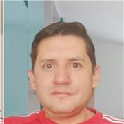 Profesor de matematicas dando clases a todas las edades